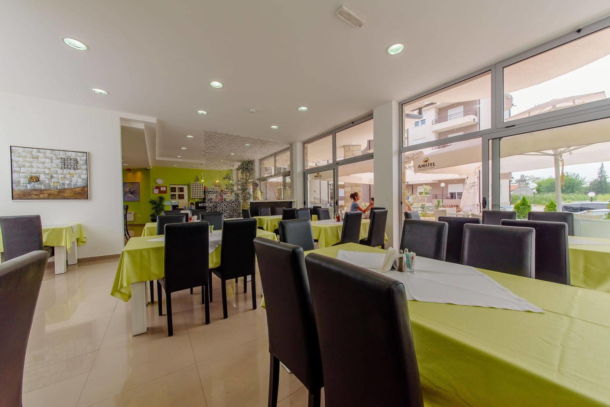 Hotel Novi Herceg Novi Kültér fotó